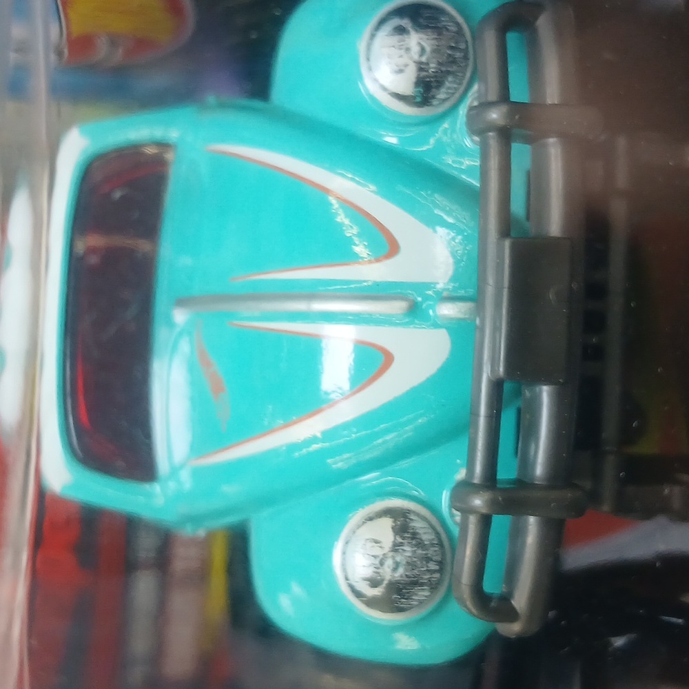 Hot Wheels Volkswagen Beetle Monster Truck - Blue 1/24 - Picture 2 of 5